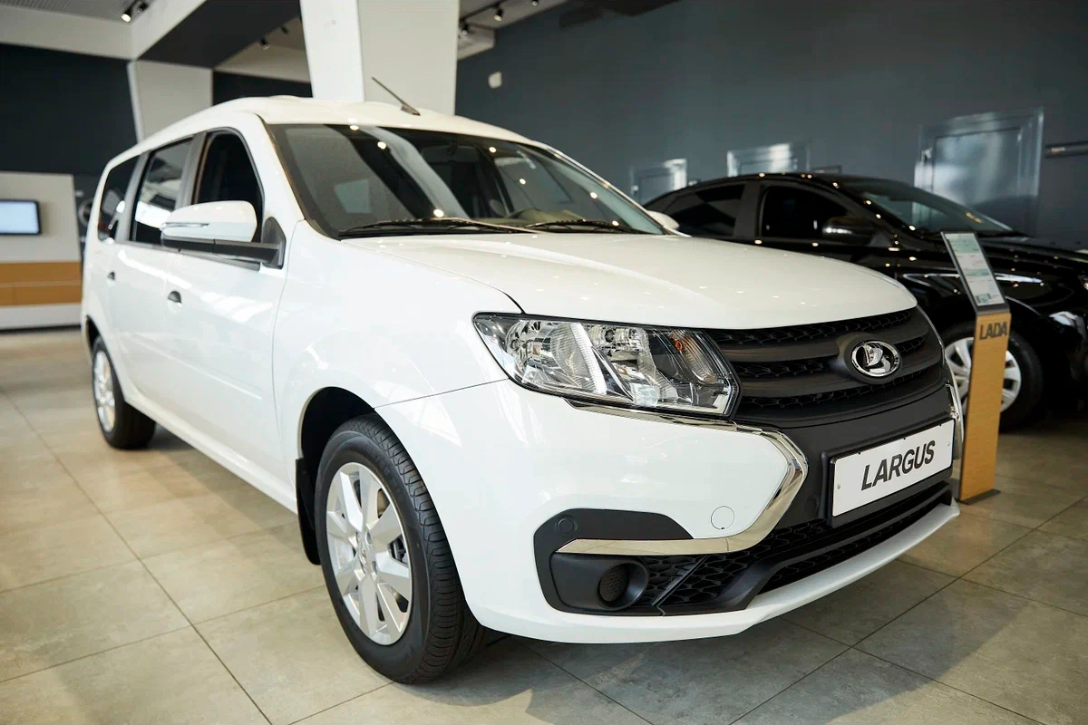 Lada Largus - фото №3