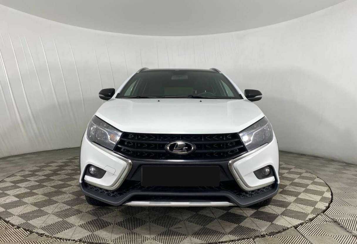 Lada (ВАЗ) Vesta SW, 2020 - фото №2